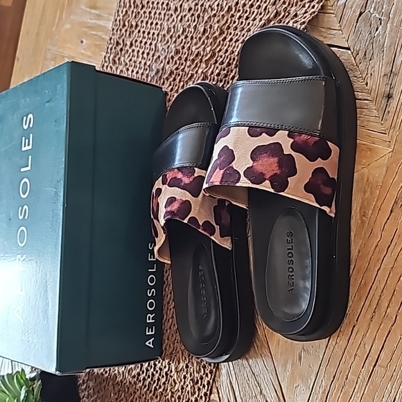 New AEROSOLES comfy rubber slides! 7 - Picture 2 of 6